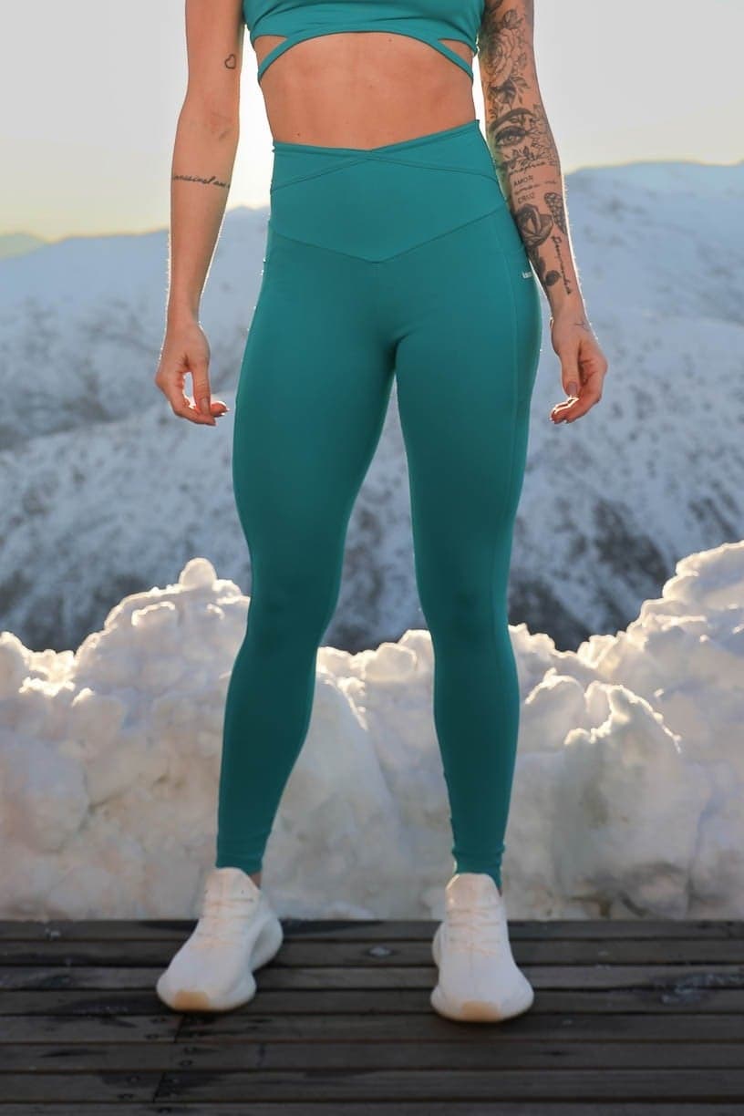 Calça Legging com Bolsos e Chapado Cruzado na Cintura (Verde) | Ref: K4149-F