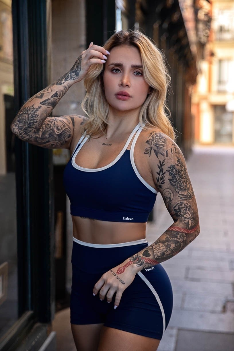 Top com Alças Duplas e Abertura nas Costas (Azul Marinho / Bege) | Ref: K4418-A