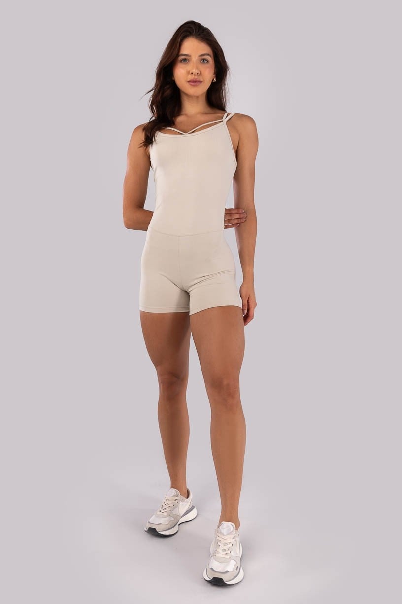 Macaquinho com Strappy e Alça Dupla (Bege) | Ref: K4544-B