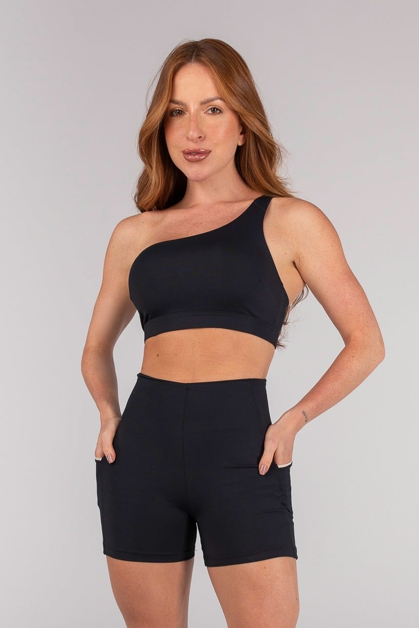 Top com Decote Assimétrico, Abertura e Alças nas Costas (Preto / Off-White) | Ref: K4661-B