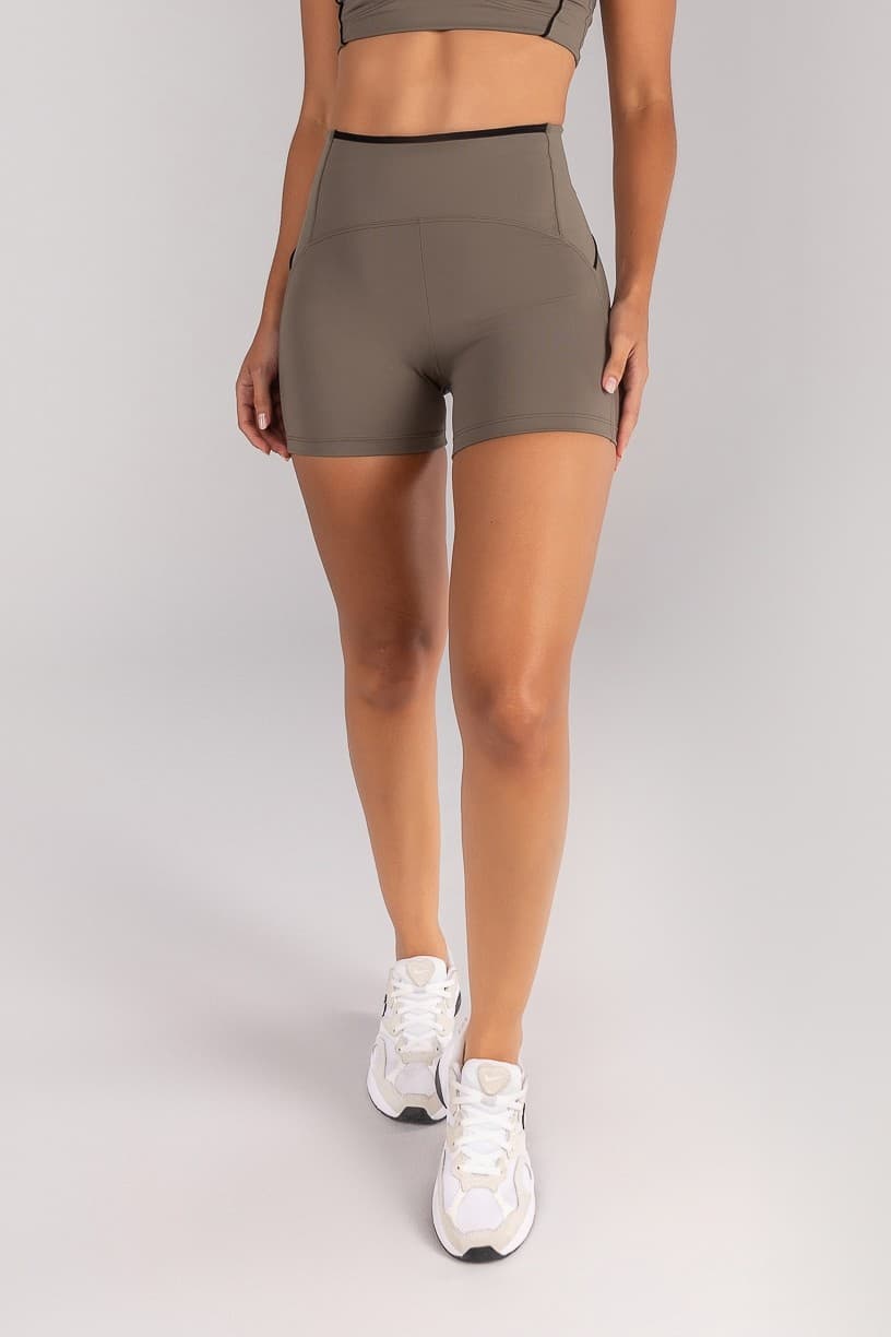 Short com Vivo e Viés Contrastante (Oliva / Preto) | Ref: K4684-B