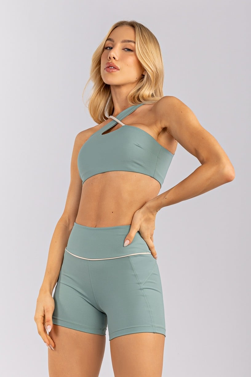 Short com Recortes e Vivo no Cós (Citrus / Off-White) | Ref: K4755-A