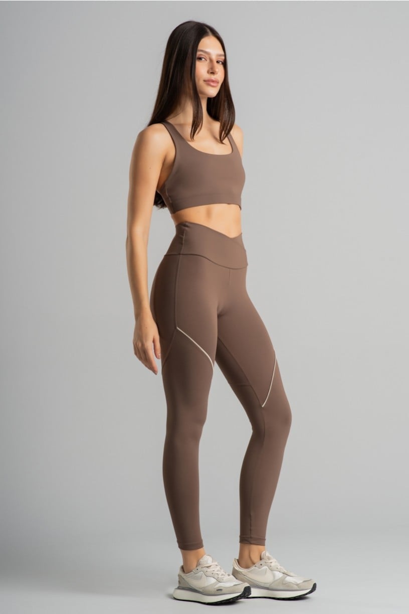 Calça Legging com Cós Transpassado e Vivo (Capuccino / Off-White) | Ref: K4858-B