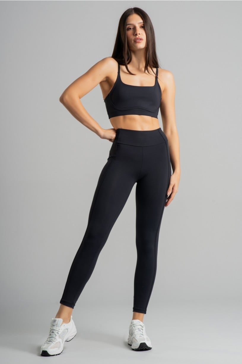 Calça Legging com Recorte e Chapado (Preto) | Ref: K4861-B