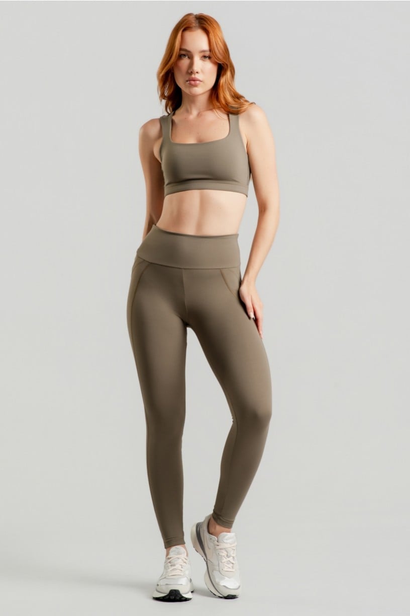 Top com Decote Quadrado e Costas Abertas (Oliva) | Ref: K4600-E