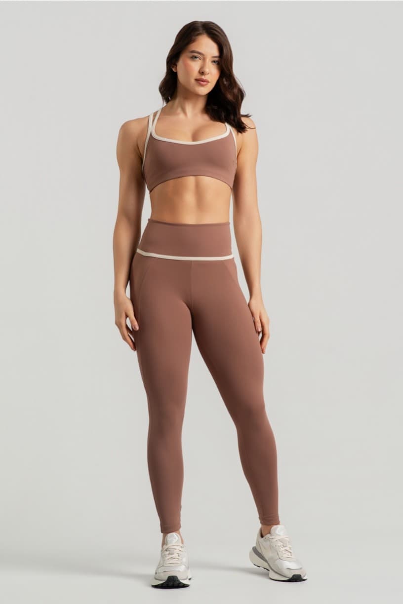 Calça Legging com Bolsos e Chapado Contrastante (Canela / Off-White) | Ref: K4937-A