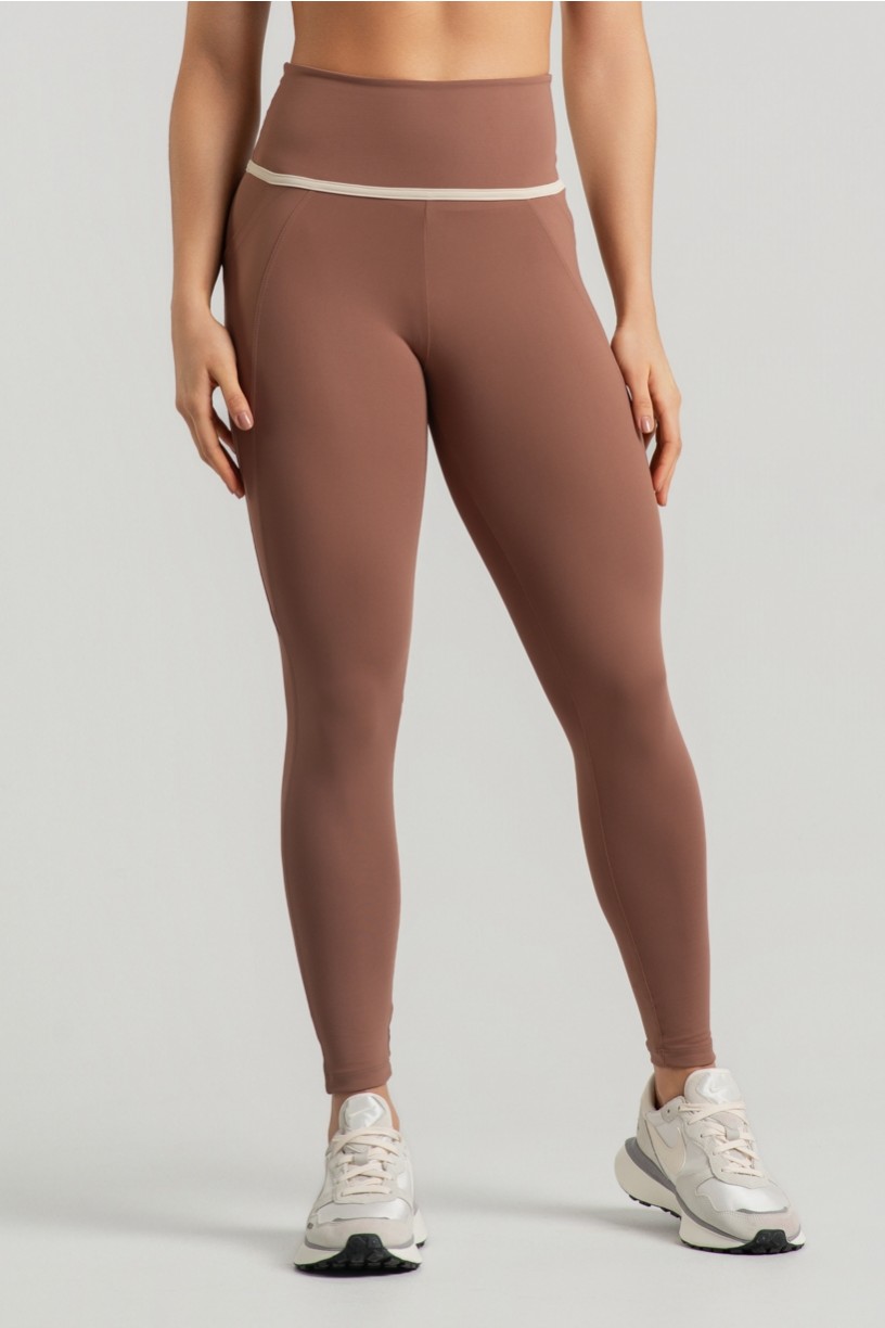 Calça Legging com Bolsos e Chapado Contrastante (Canela / Off-White) | Ref: K4937-A