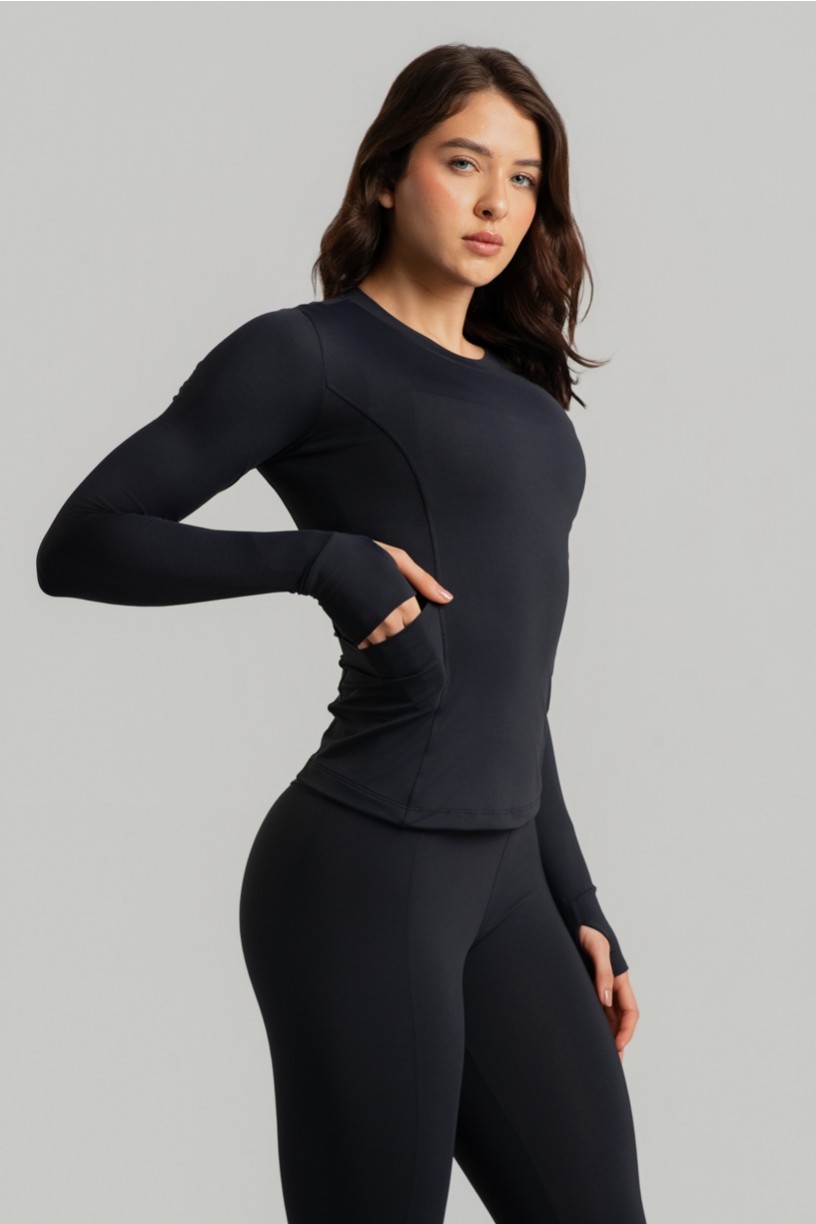 Blusa Manga Longa com Bolsos na Lateral (Preto) | Ref: K4999-A