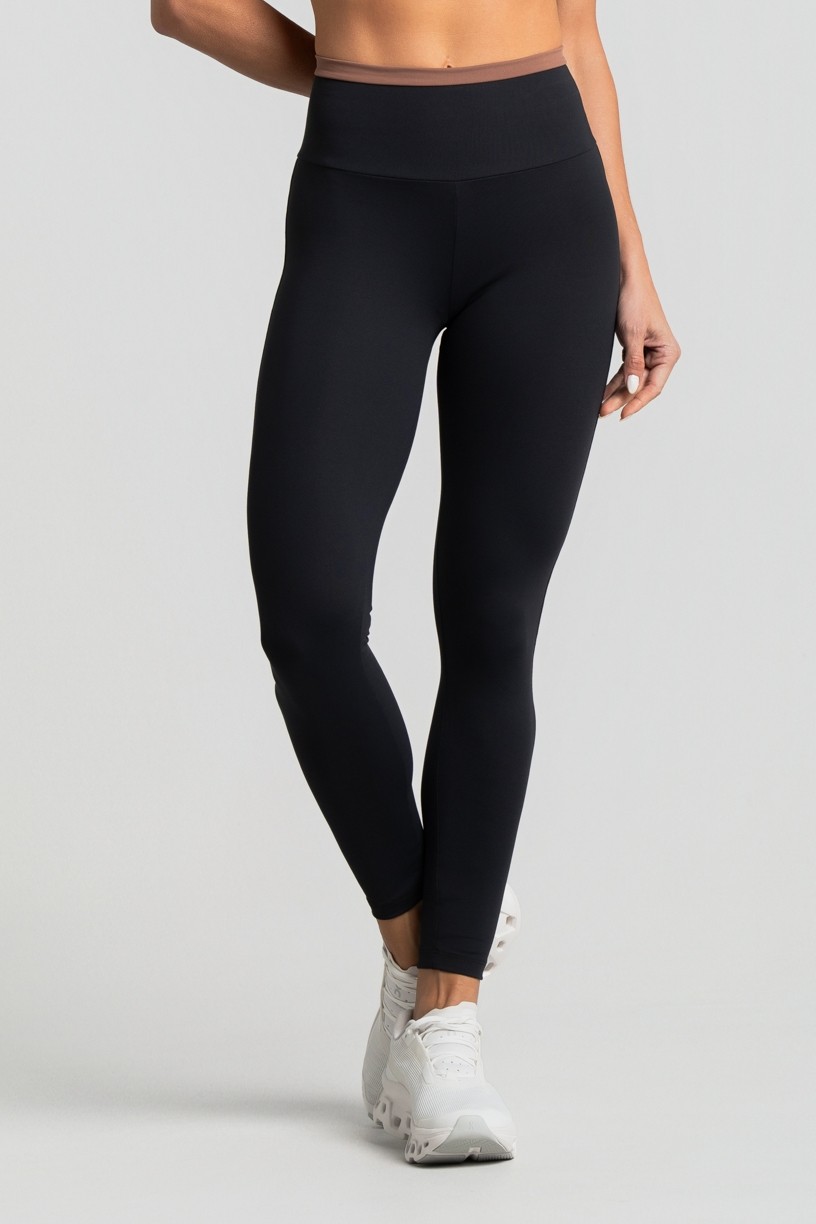 Calça Legging com Vira Contrastante e Chapado (Preto / Canela) | Ref: K5035-A