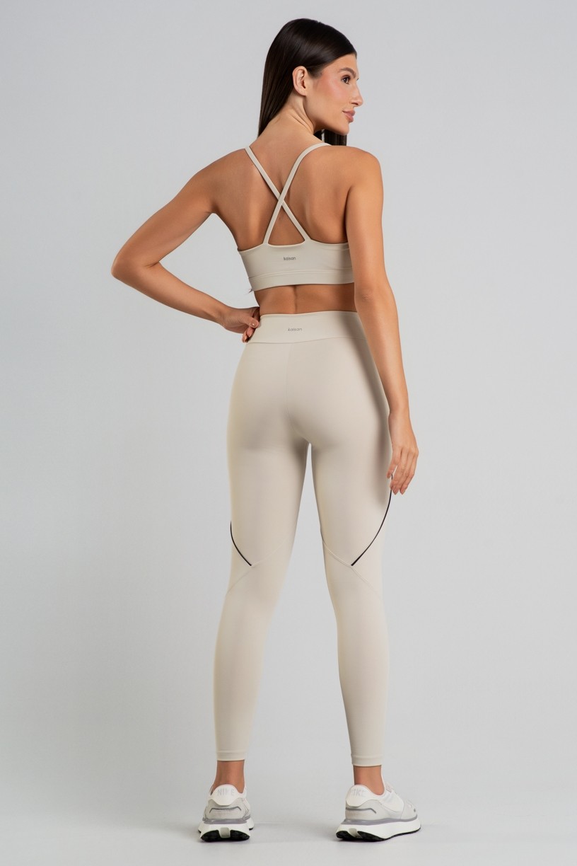 Calça Legging com Cós Estreito e Vivos Contrastantes (Off-White / Preto) | Ref: K5047-B
