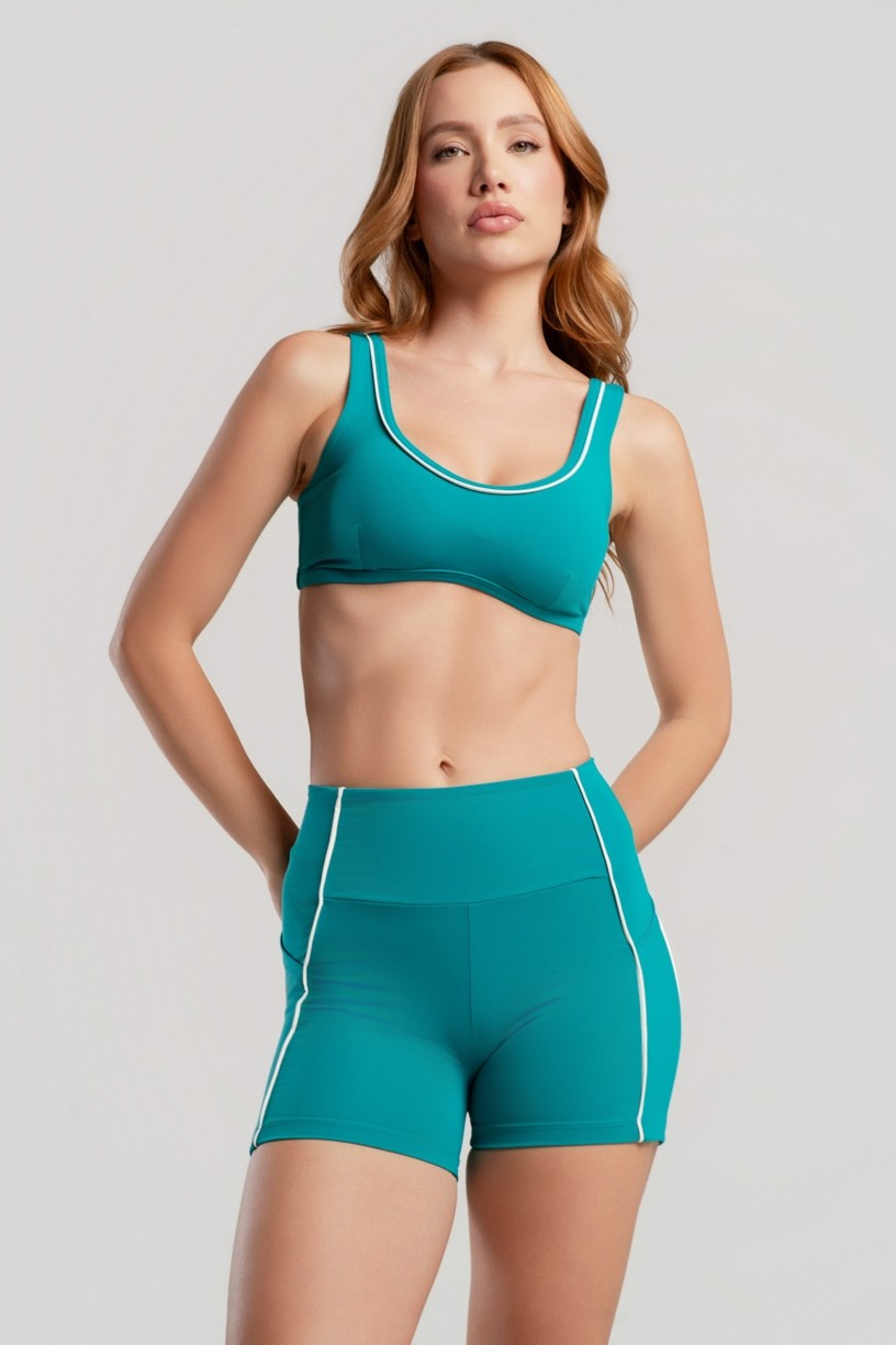 Short com Bolsos e Vivo (Jade / Vanilla) | Ref: K4648-F