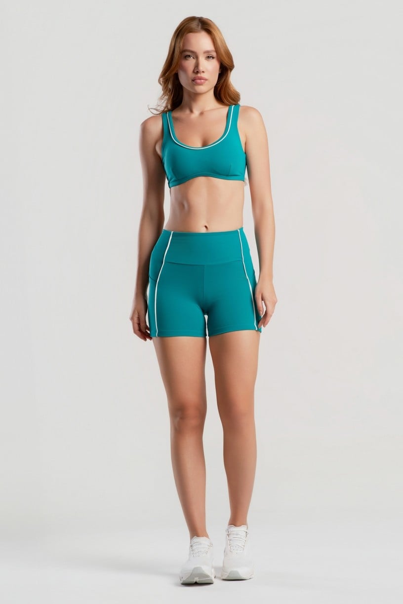 Short com Bolsos e Vivo (Jade / Vanilla) | Ref: K4648-F