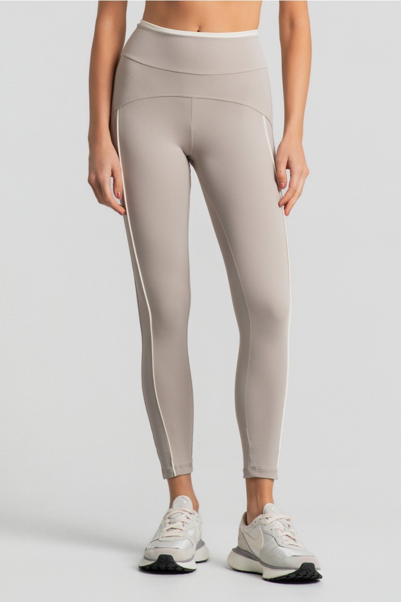 Calça Legging com Recorte e Vivo Contrastante (Duna / Vanilla) | Ref: K4981-A