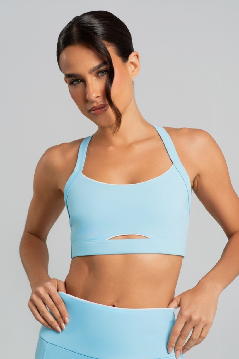 Top com Detalhes Contrastantes e Abertura Frontal (Azul Céu / Branco) | Ref: K5120-B