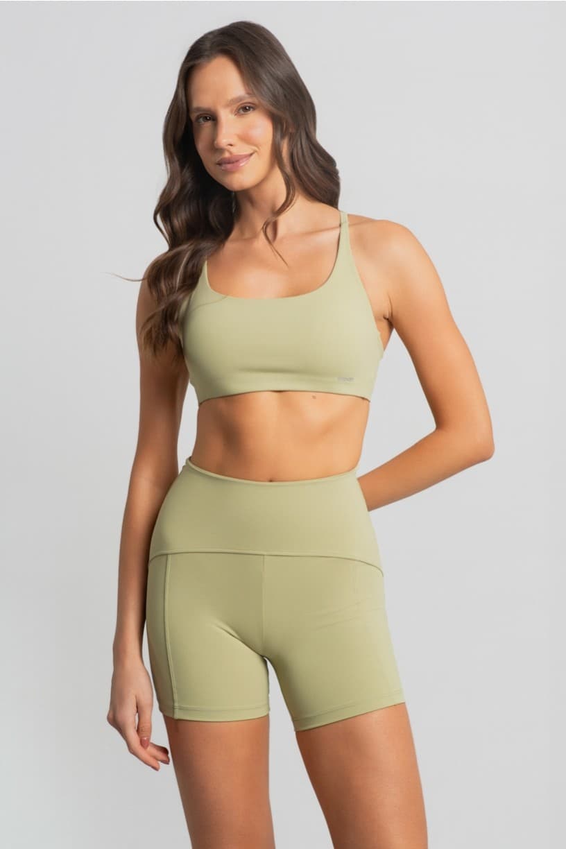 Short com Recortes e Cós Diferenciado (Lemon) | Ref: K4480-C