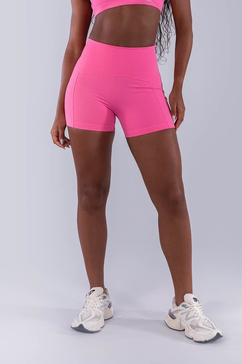Short com Recortes e Cós Diferenciado (Rosa Chiclete) | Ref: K4480-B